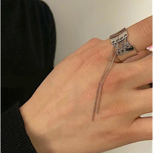 Silver Trendy Lace Up Ring - Picture 5 of 14